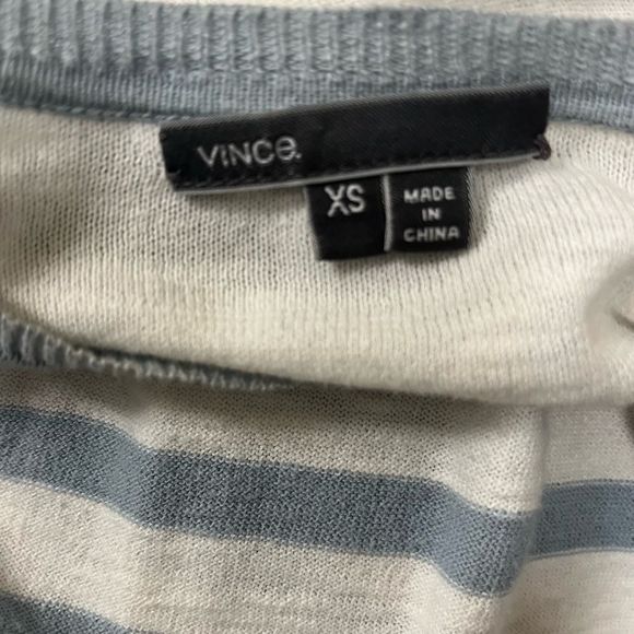 Vince Striped Sweater in Sailcloth & Chambray - Picture 4 of 5
